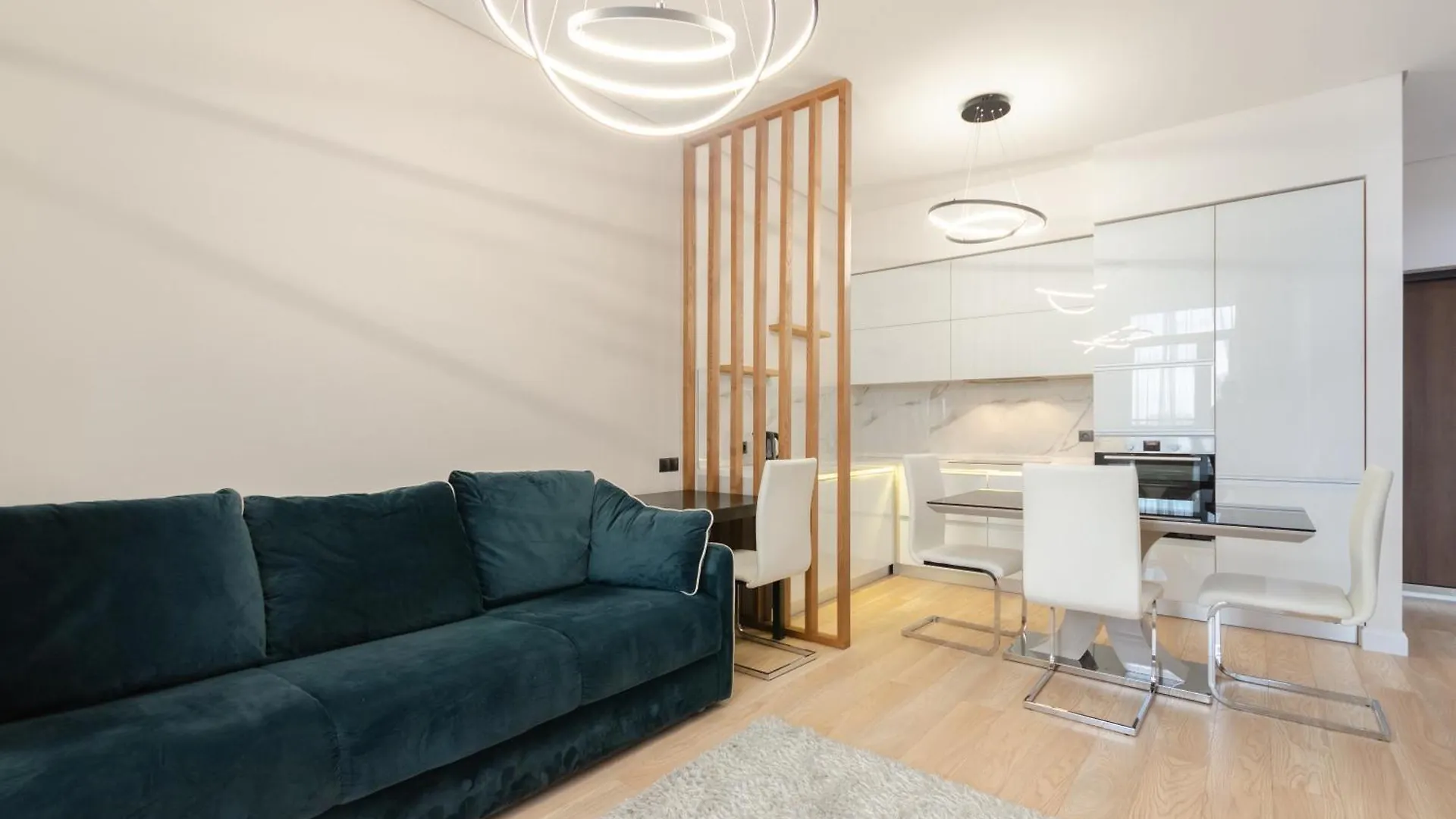 Petrovdom Apartments 13-373 In Rc Central Park ,7 John Mccain Street 基輔 0*,