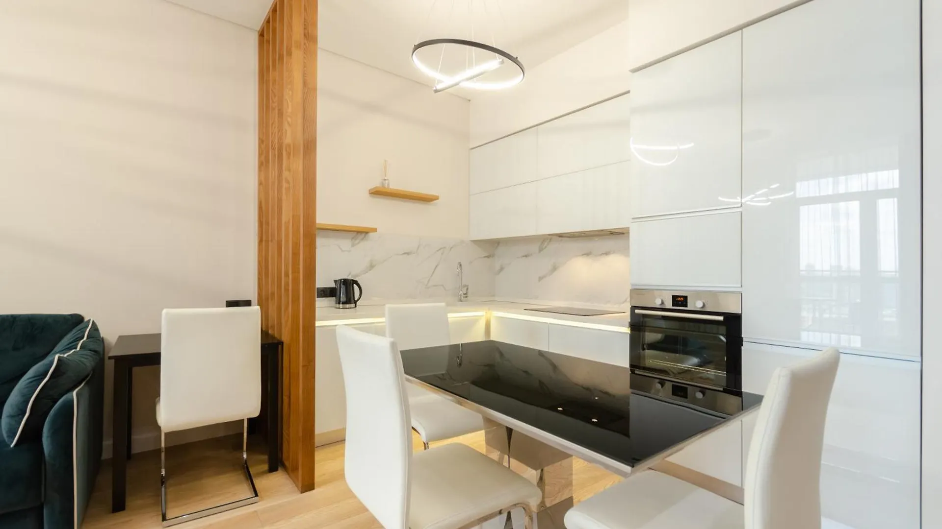 Petrovdom Apartments 13-373 In Rc Central Park ,7 John Mccain Street 基輔 0*,  乌克兰