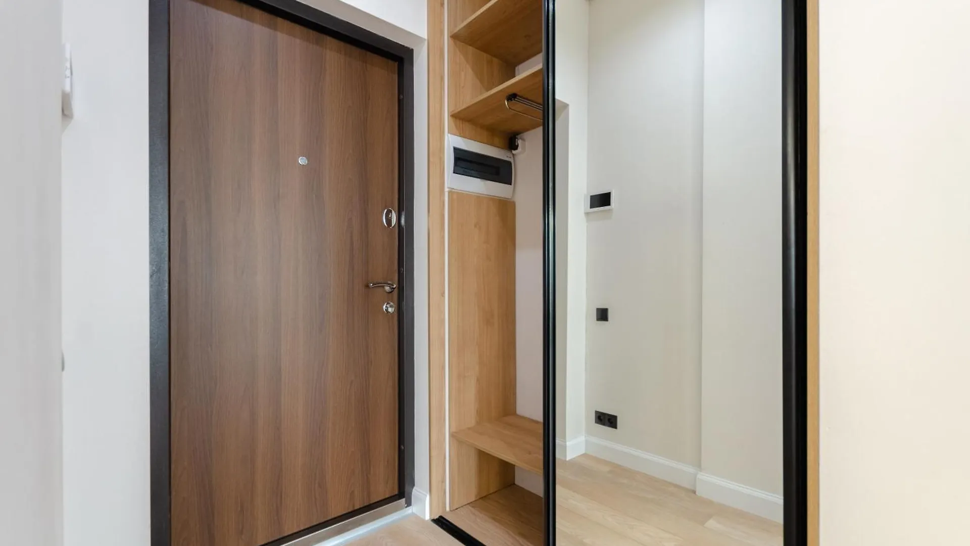 Petrovdom Apartments 13-373 In Rc Central Park ,7 John Mccain Street 基輔